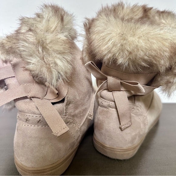 Winter Boots - Picture 4 of 4